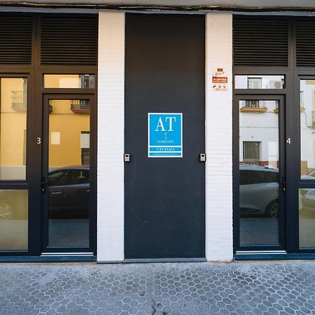 New Hostly Alameda Apartments Sevilla Eksteriør bilde