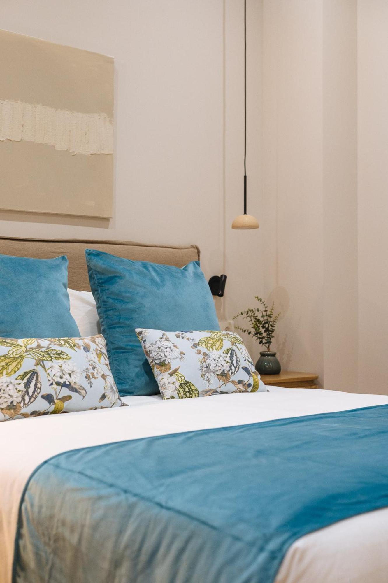 New Hostly Alameda Apartments Sevilla Eksteriør bilde