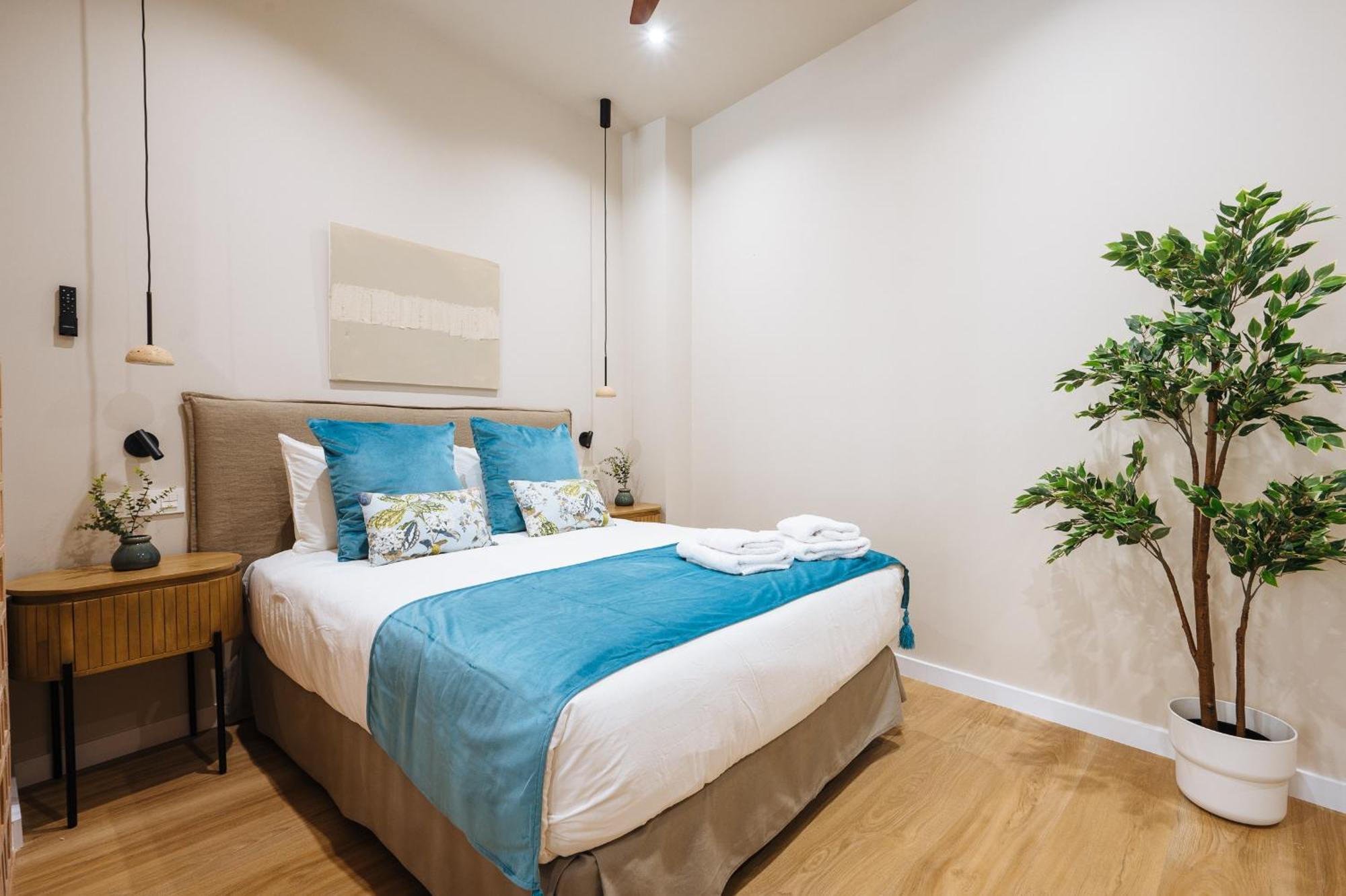 New Hostly Alameda Apartments Sevilla Eksteriør bilde
