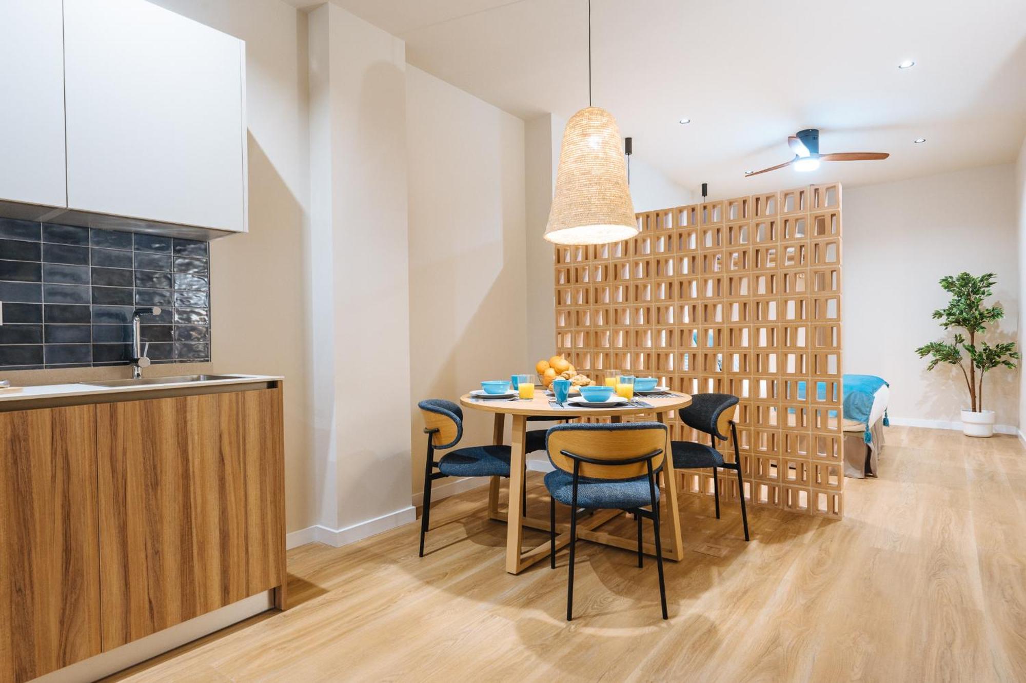 New Hostly Alameda Apartments Sevilla Eksteriør bilde